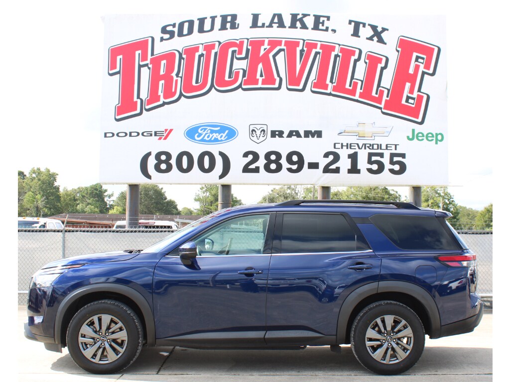 Used 2024 Nissan Pathfinder SV Sport Utility