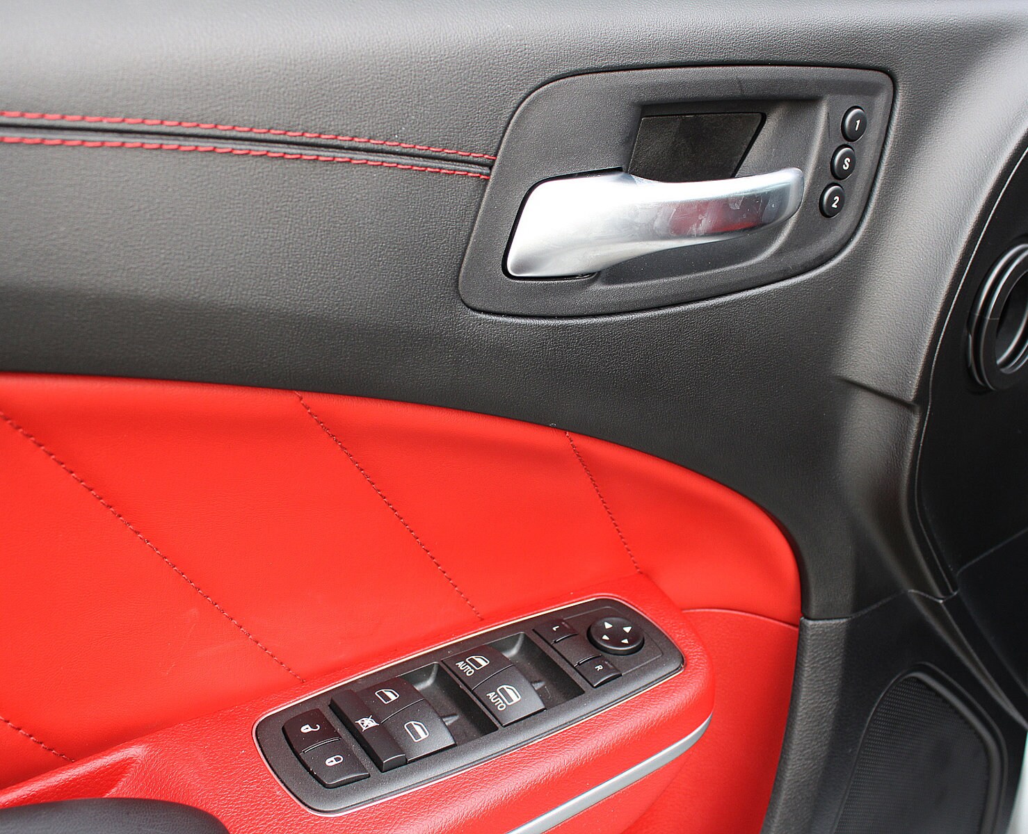 2022 Dodge Charger Scat Pack photo 3