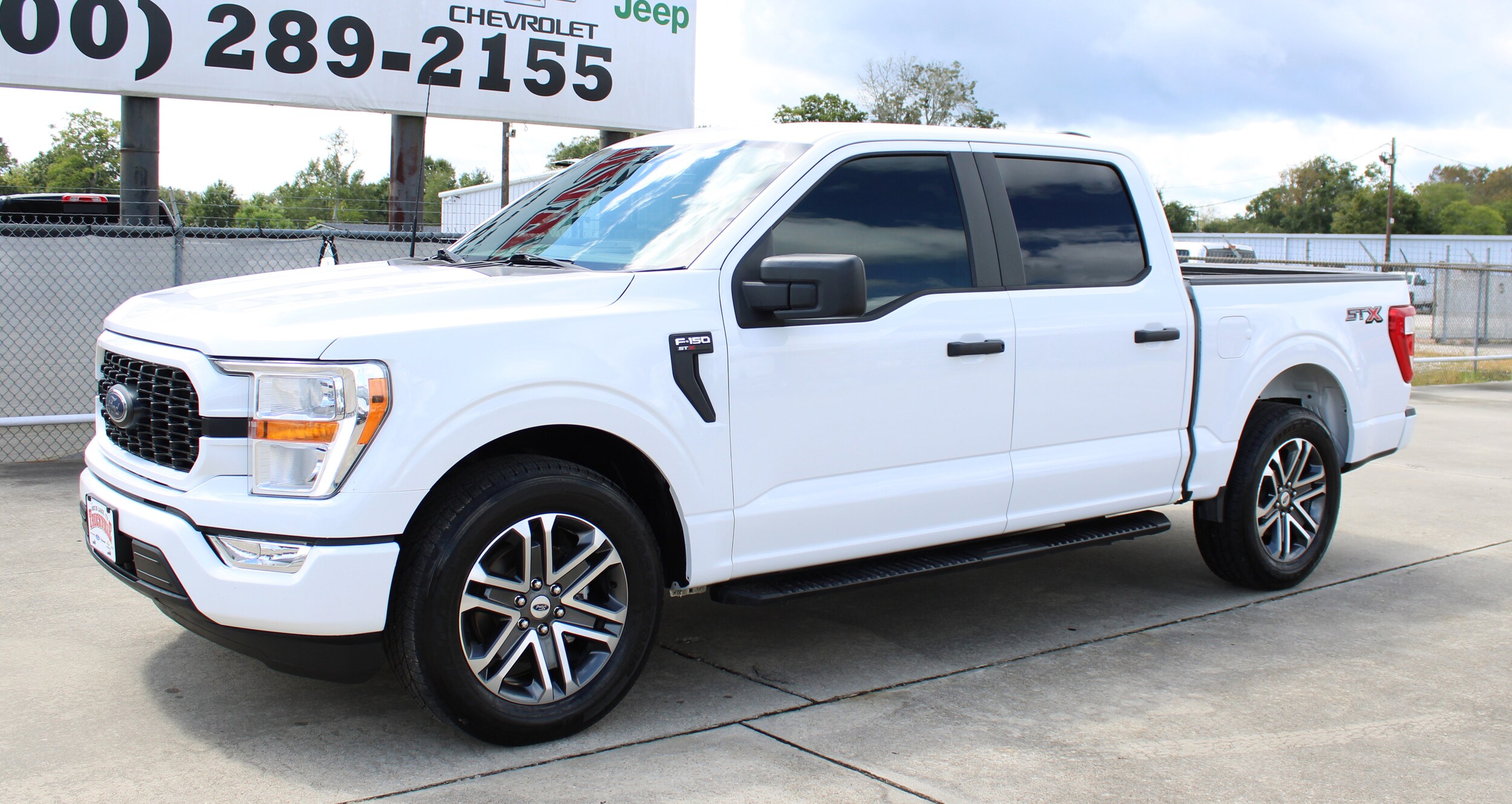 2022 Ford F-150 XL photo 2