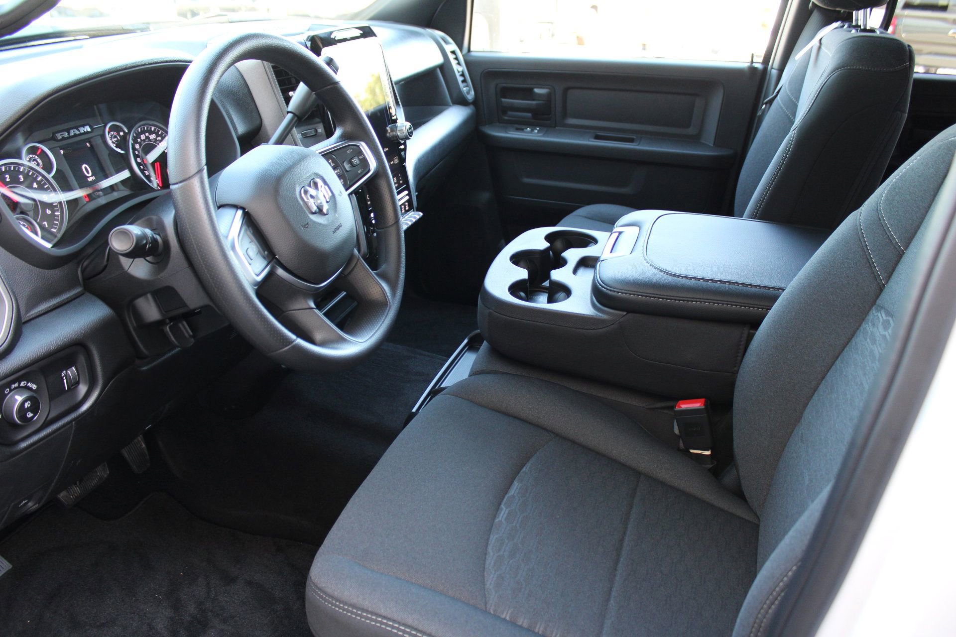 2026 Ram 2500 Tradesman photo 4