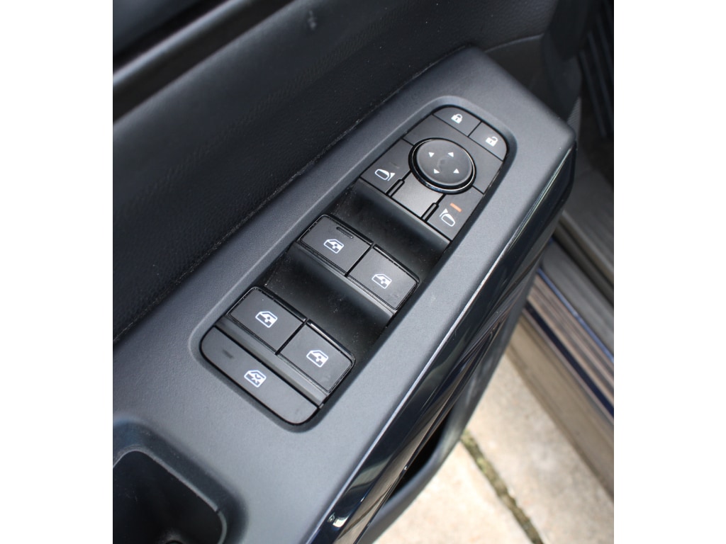 Used 2024 Nissan Pathfinder SV Sport Utility
