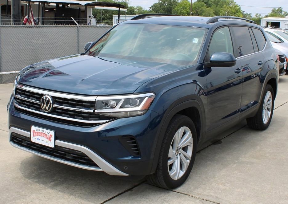 Used 2022 Volkswagen Atlas SE w/Tech with VIN 1V2KR2CA9NC535007 for sale in Sour Lake, TX