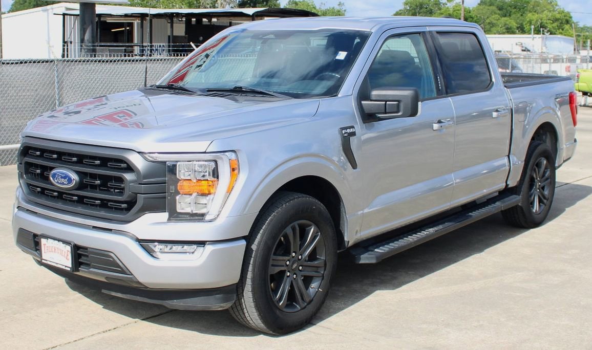 Used 2023 Ford F-150 XLT with VIN 1FTEW1C59PFB74092 for sale in Sour Lake, TX