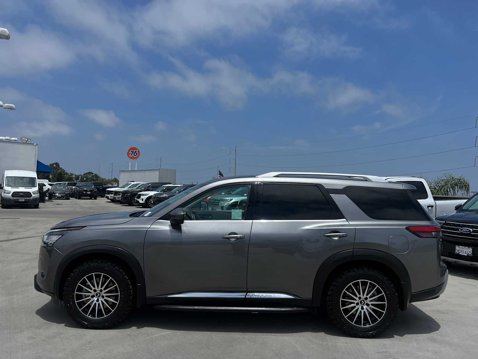 Certified 2022 Nissan Pathfinder Platinum with VIN 5N1DR3DH9NC252985 for sale in Hawthorne, CA
