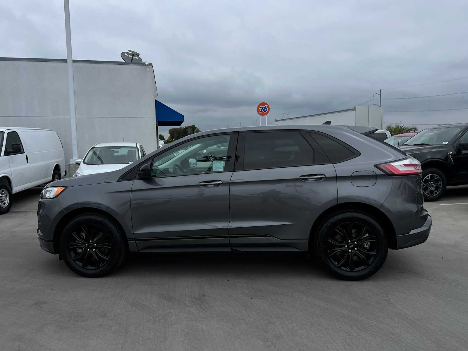 Used 2022 Ford Edge SE with VIN 2FMPK4G92NBA29795 for sale in Hawthorne, CA