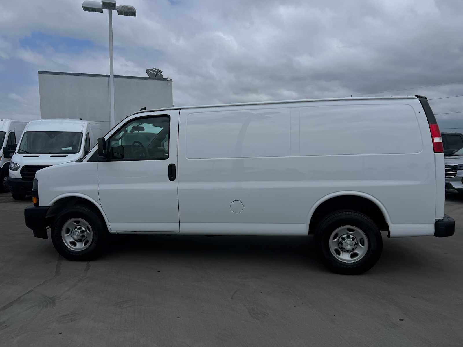 Used 2018 Chevrolet Express Cargo Work Van with VIN 1GCWGAFP7J1193582 for sale in Hawthorne, CA