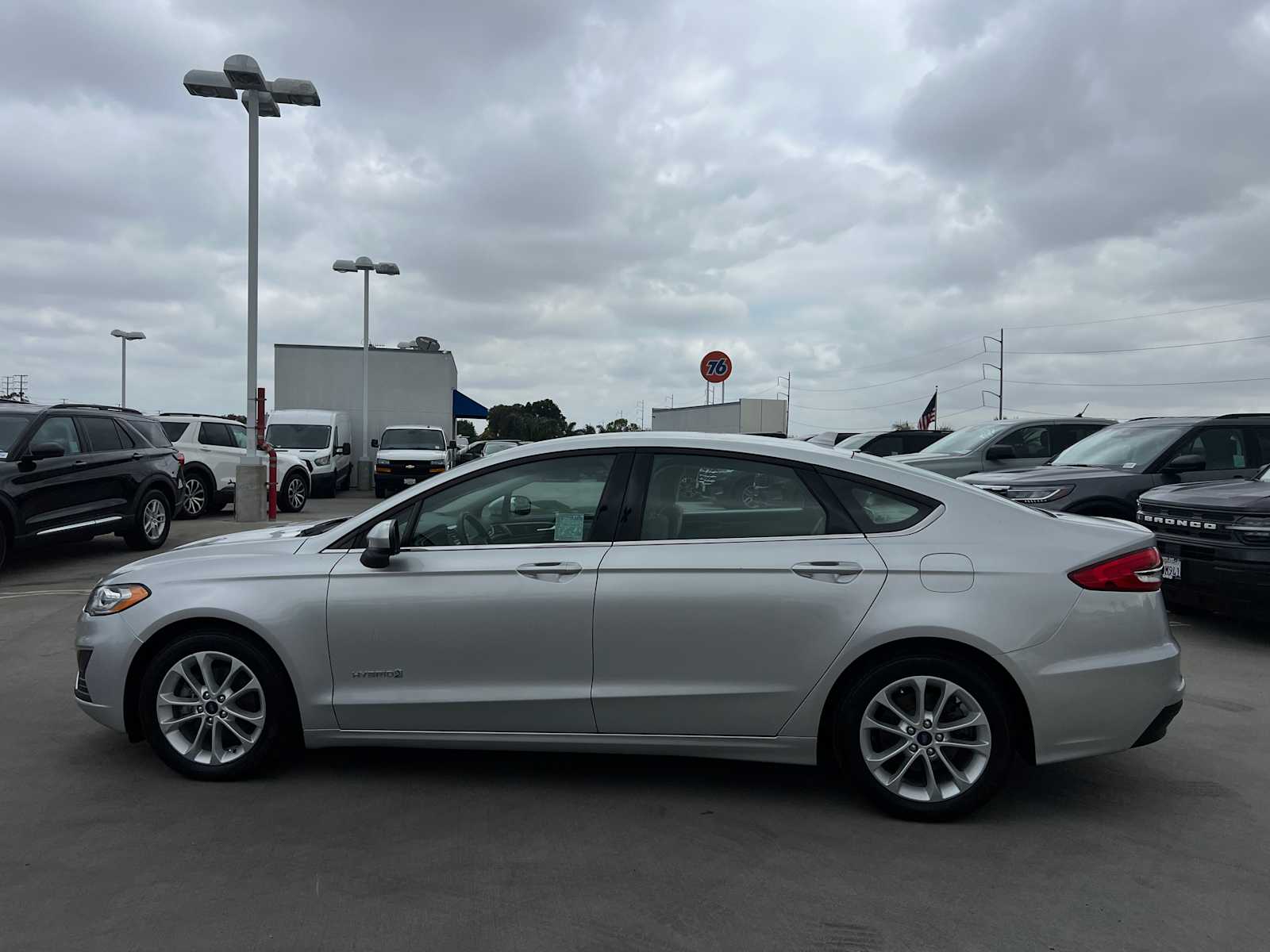 Certified 2019 Ford Fusion Hybrid SE with VIN 3FA6P0LU2KR184032 for sale in Hawthorne, CA