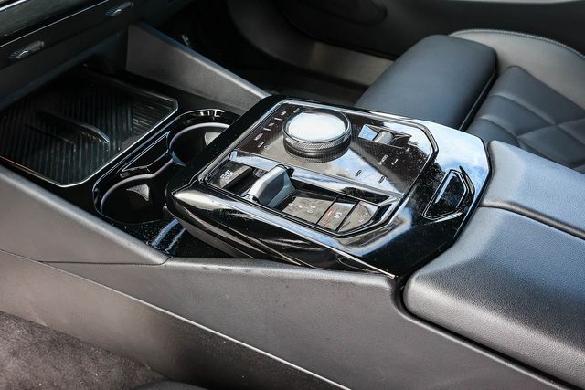 2024 BMW i5 40 - Photo 22
