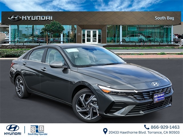 2026 Hyundai Elantra Limited's photo