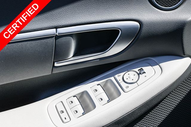 2025 Hyundai Sonata SE - Photo 23