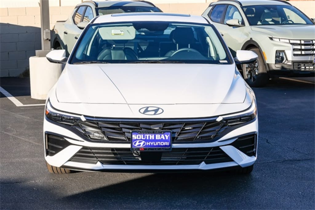 New 2026 Hyundai Elantra Limited Sedan
