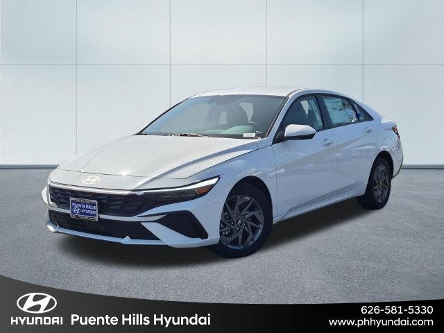  Hyundai Elantra Hybrid