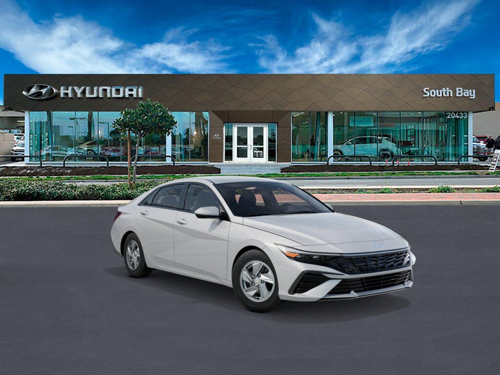 New 2026 Hyundai Elantra SE Sedan
