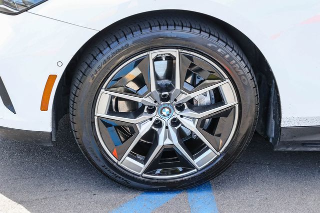 2024 BMW i5 40 - Photo 9