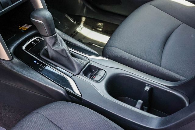 2023 Toyota Corolla Cross LE - Photo 21