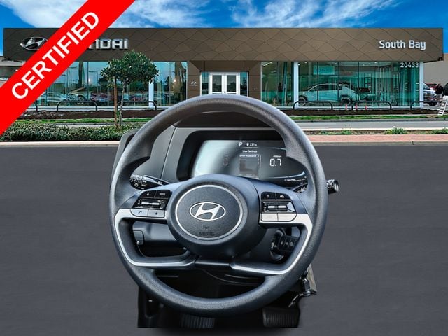 2025 Hyundai Elantra SE - Photo 17