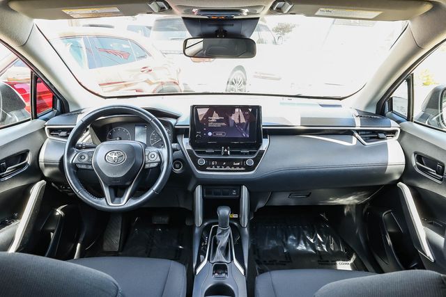 2023 Toyota Corolla Cross LE - Photo 13