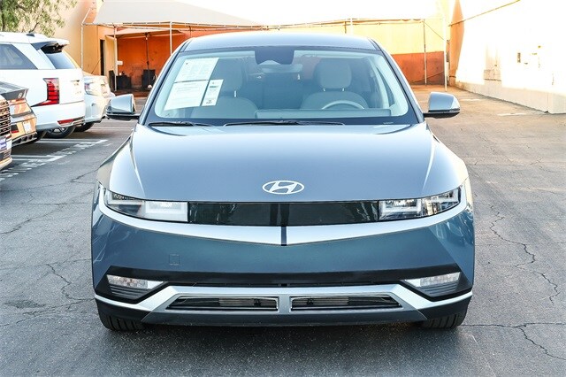 2024 Hyundai Ioniq 5 SE Standard Range photo 2