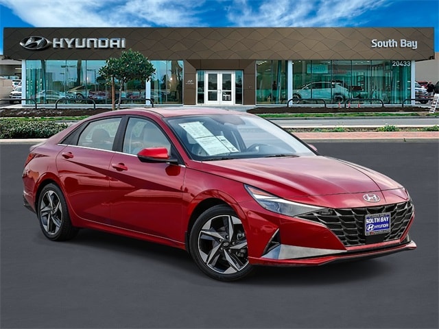 2023 Hyundai Elantra Limited's photo
