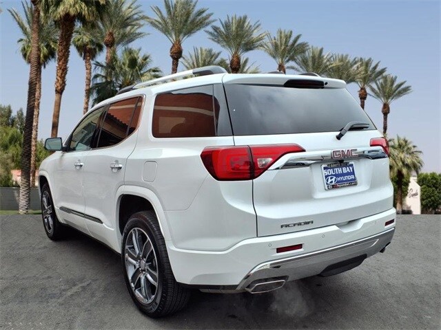 2019 Gmc Acadia Denali photo 2