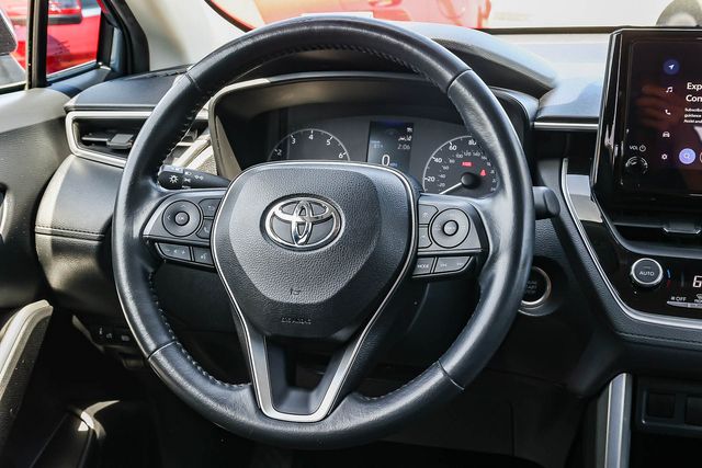 2023 Toyota Corolla Cross LE - Photo 16