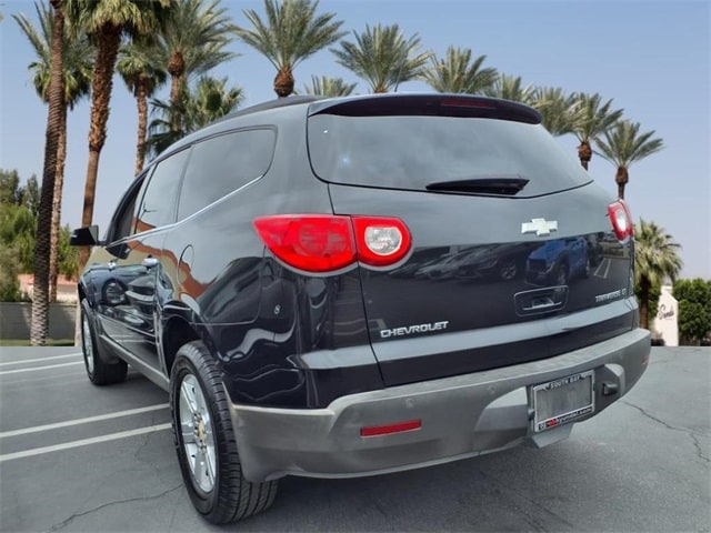 Used 2009 Chevrolet Traverse 1LT with VIN 1GNER23DX9S134156 for sale in Torrance, CA