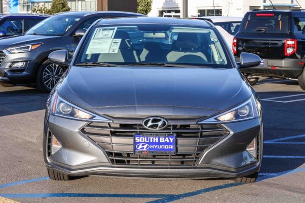 Used 2019 Hyundai Elantra SE Sedan