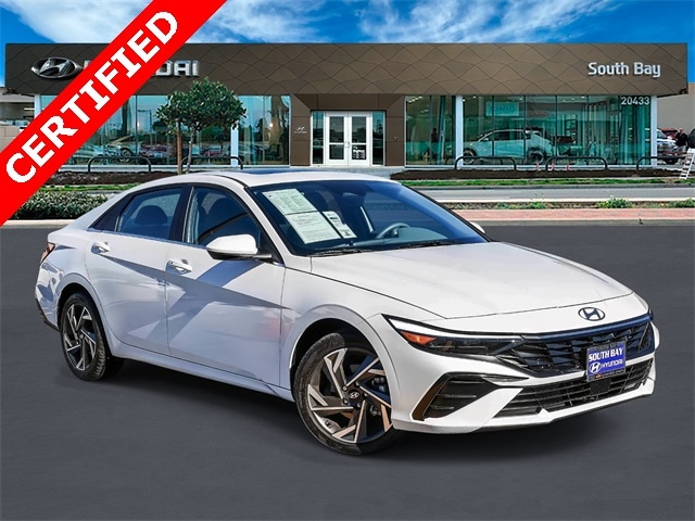 2024 Hyundai Elantra SEL's photo