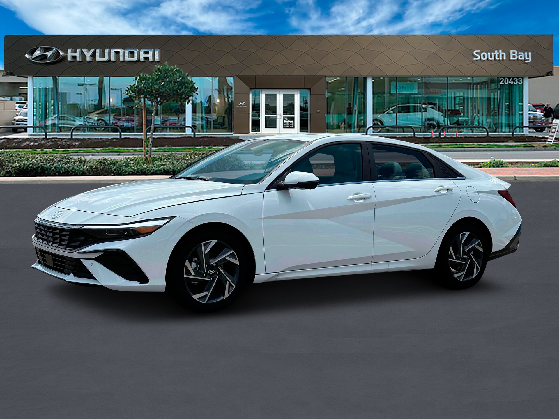 2025 Hyundai Elantra Limited photo 2