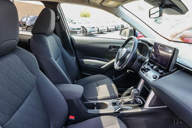 2023 Toyota Corolla Cross LE - Photo 18