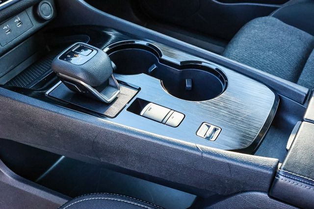 2024 Nissan Rogue SV - Photo 21