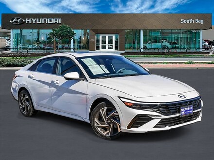 2024 Hyundai Elantra SEL Sedan