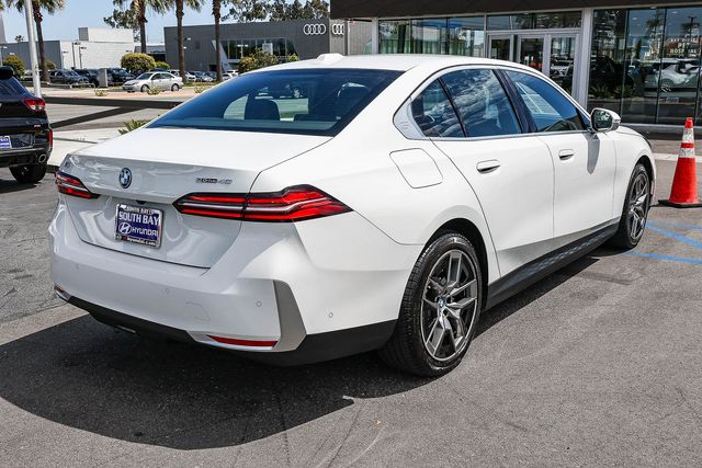 2024 BMW i5 40 - Photo 6
