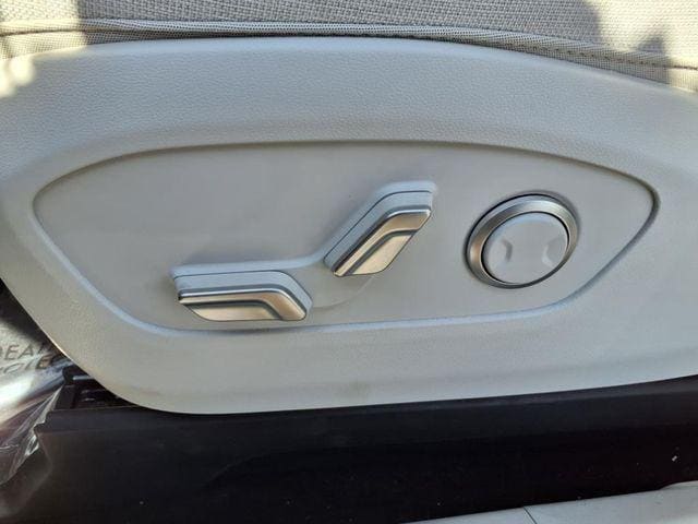 2026 Hyundai IONIQ 9 SE - Photo 10