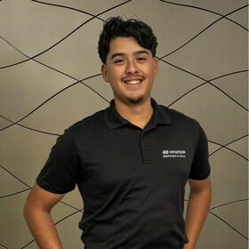 Staff member Oscar Garcia from ID_9e2722d49dee