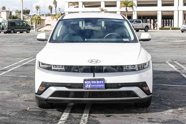 2026 Hyundai Ioniq 5 SE Standard Range photo 2