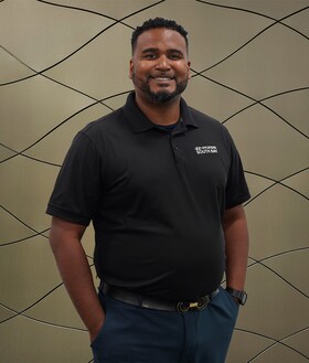 Staff member Rickey Holmes from ID_9e2722d49dee