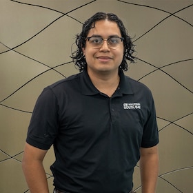 Staff member William Morales from ID_136907b9dedd