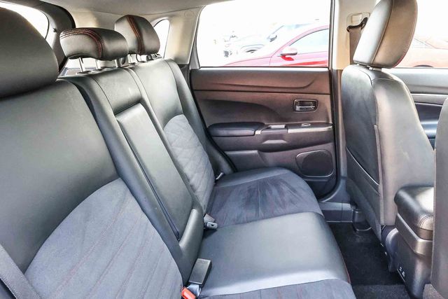 2024 Mitsubishi Outlander Sport SE - Photo 19