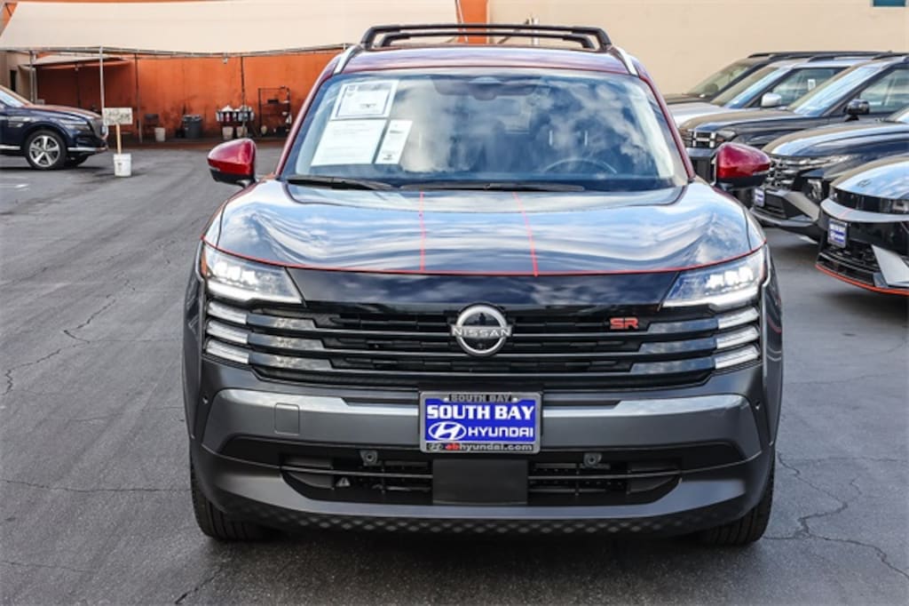 Used 2025 Nissan Kicks SR SUV