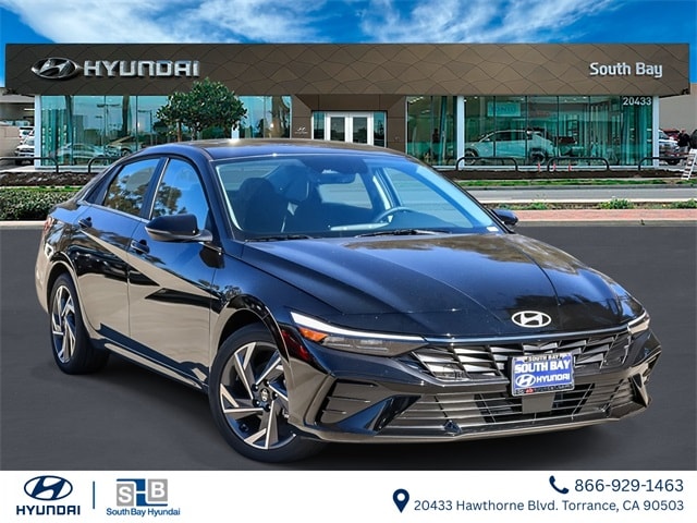 2026 Hyundai Elantra Limited's photo