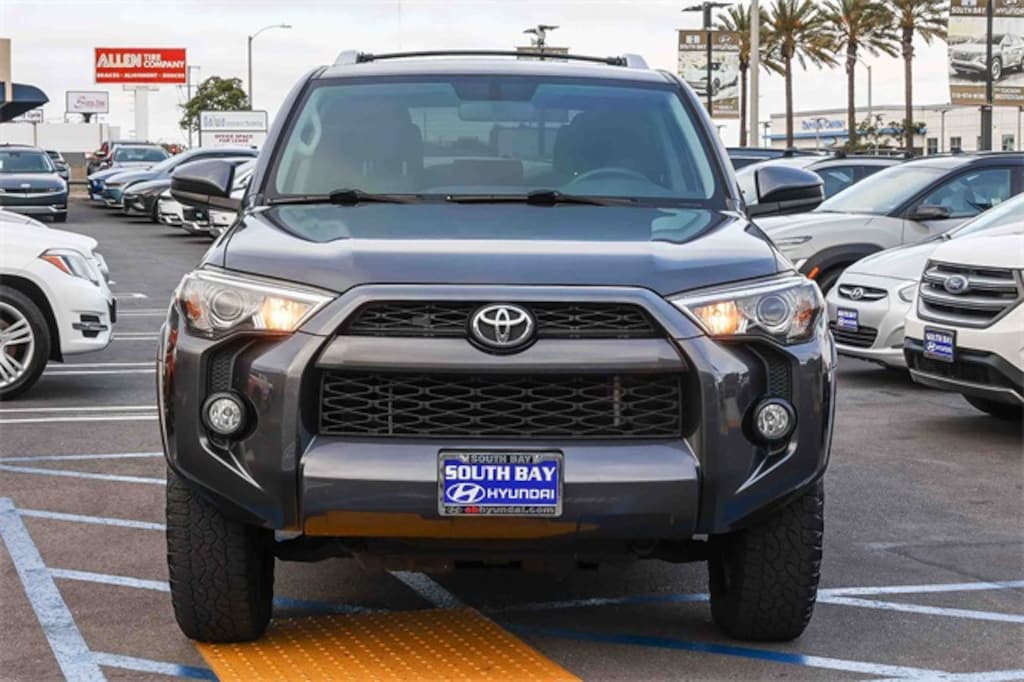 Used 2018 Toyota 4Runner SR5 SUV