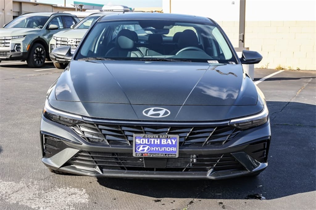New 2026 Hyundai Elantra Hybrid Limited Sedan