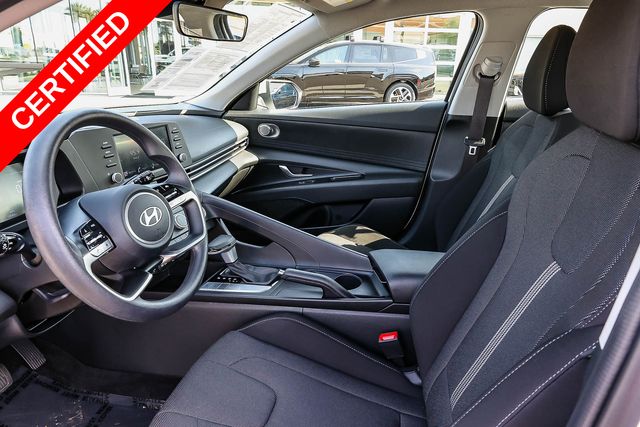 2025 Hyundai Elantra SE - Photo 21