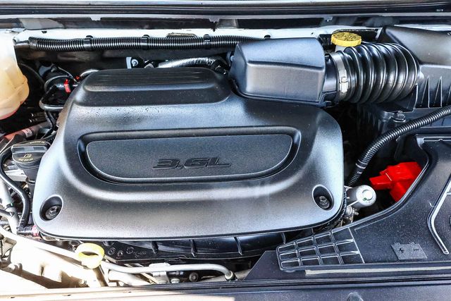 2023 Chrysler Pacifica Touring L - Photo 12
