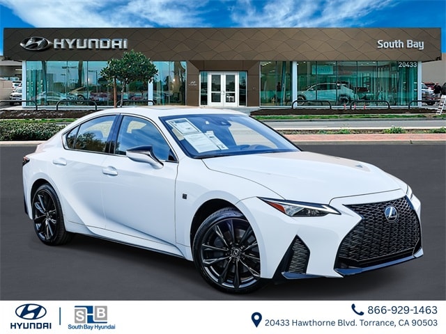 2025 Lexus IS 350 F SPORT DESIGN's photo