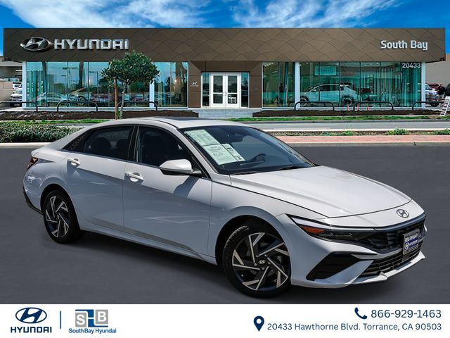 2025 Hyundai Elantra 2.0 SEL Convenience IVT's photo
