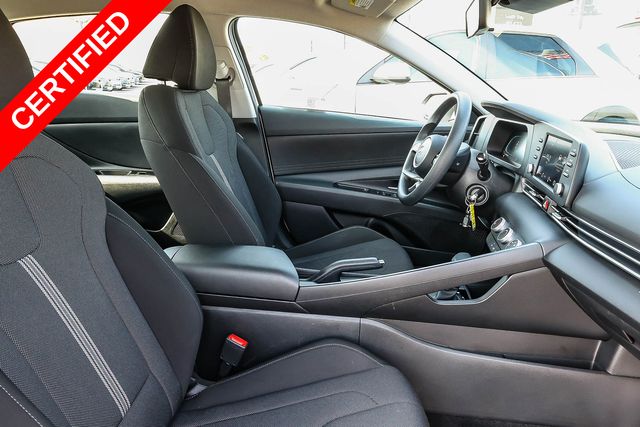 2025 Hyundai Elantra SE - Photo 19