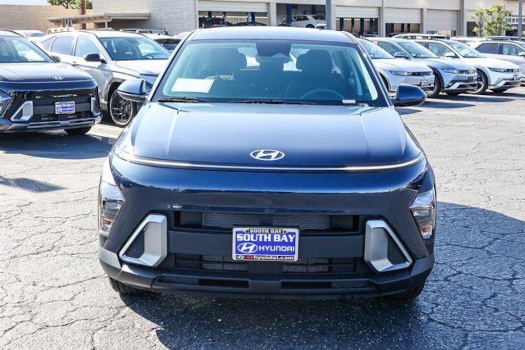 New 2027 Hyundai Kona SE FWD SUV