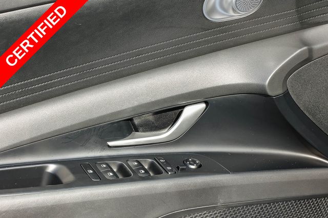 2025 Hyundai Elantra SE - Photo 23